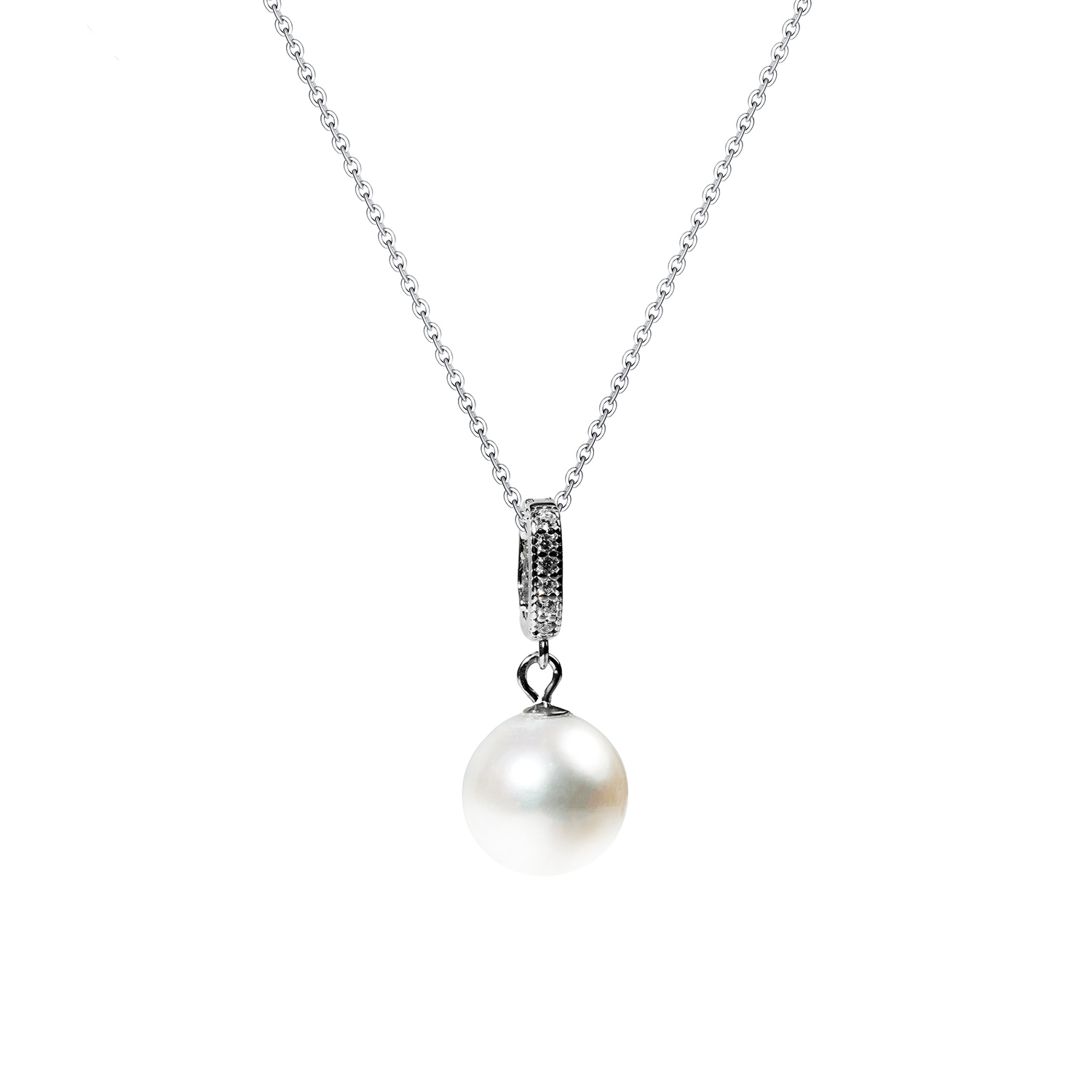 B04 pearl pendant necklace