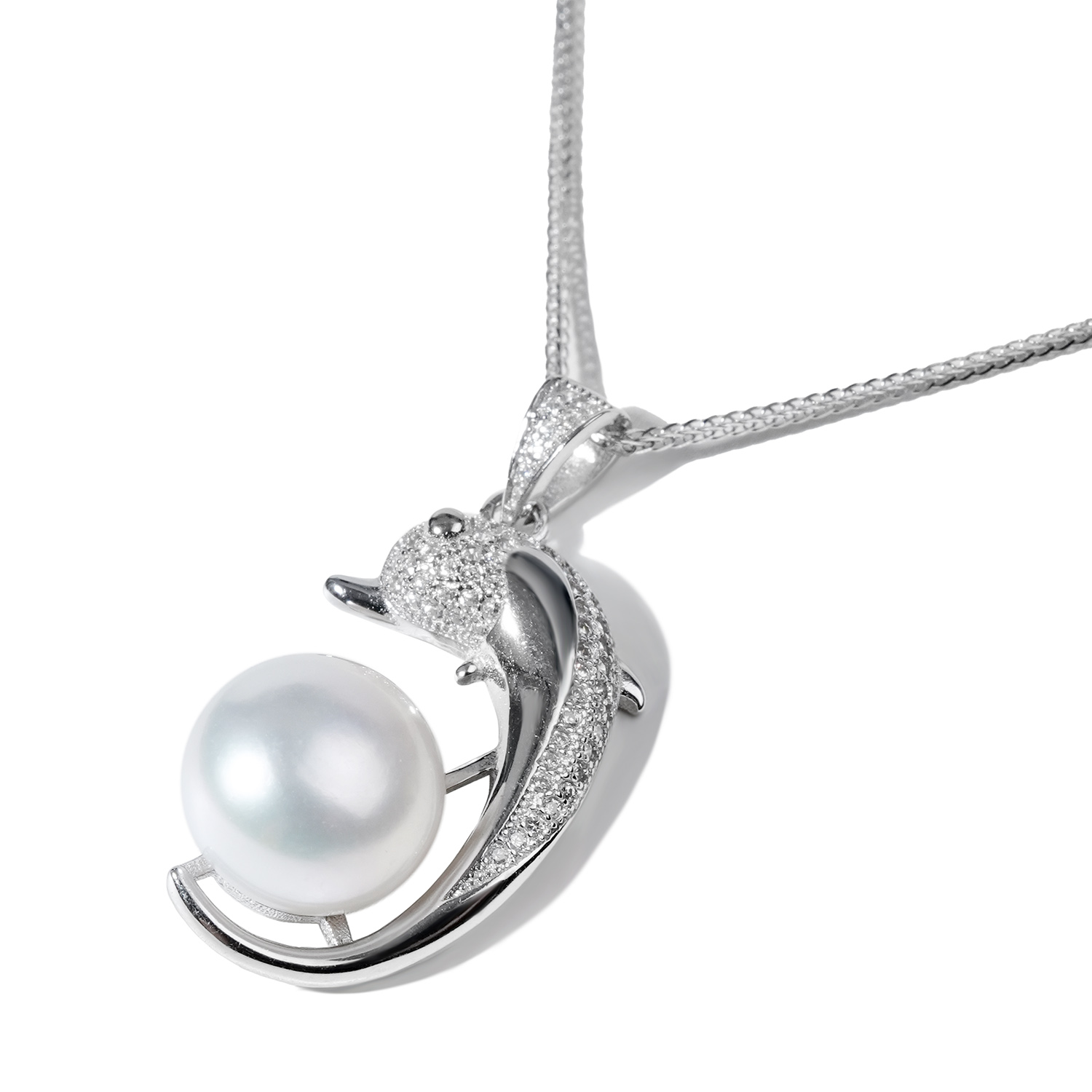 B11 pearl pendant necklace