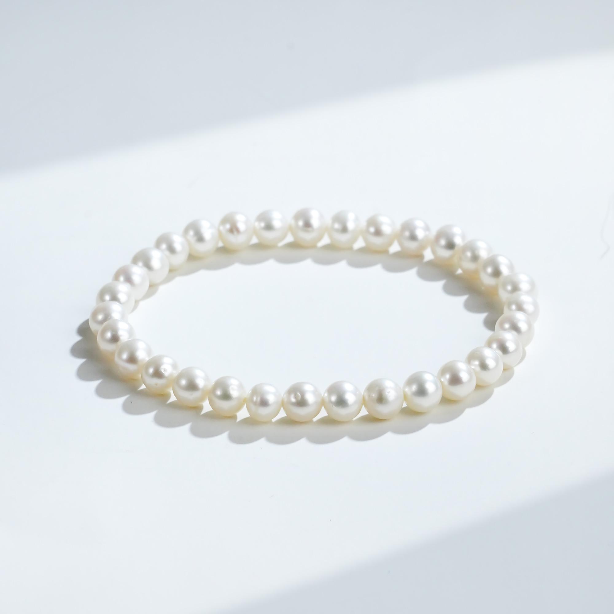 C69 6-7mm Pearl bracelet  fresh water pearls