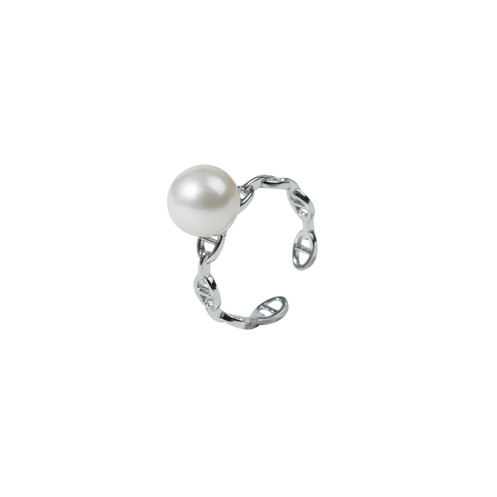 D43 pearl ring