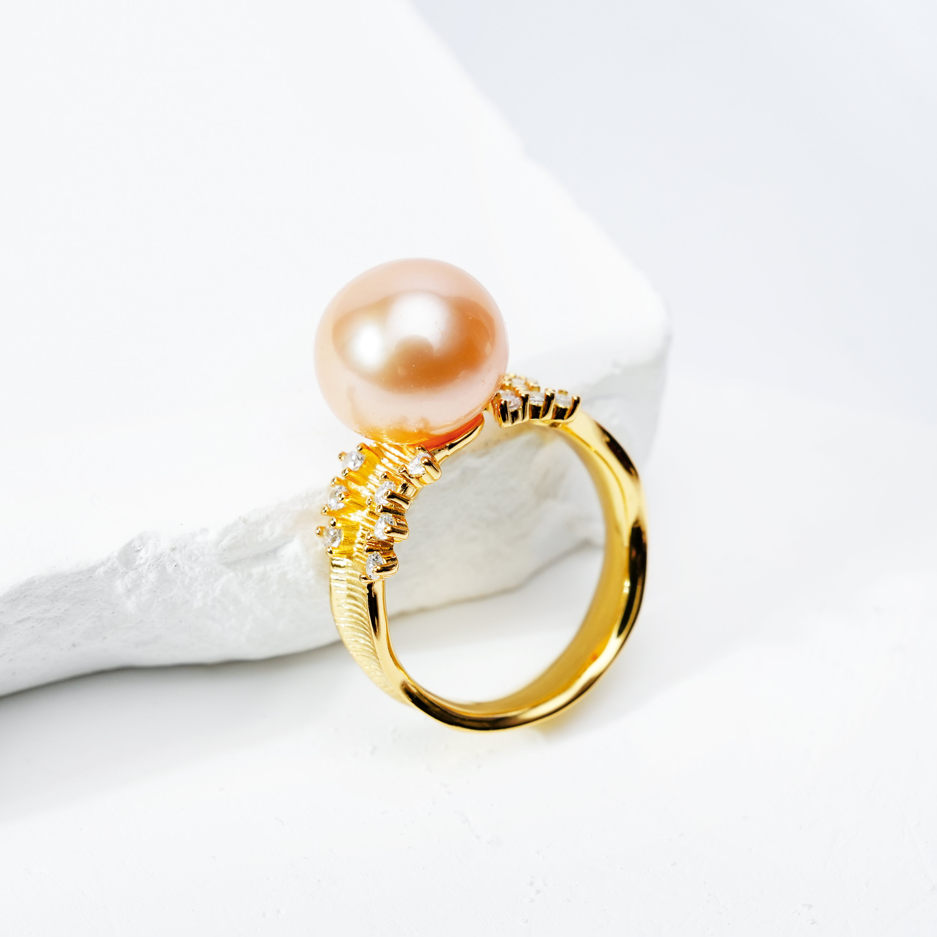 NYD004-H  Freshwater Pearl Ring