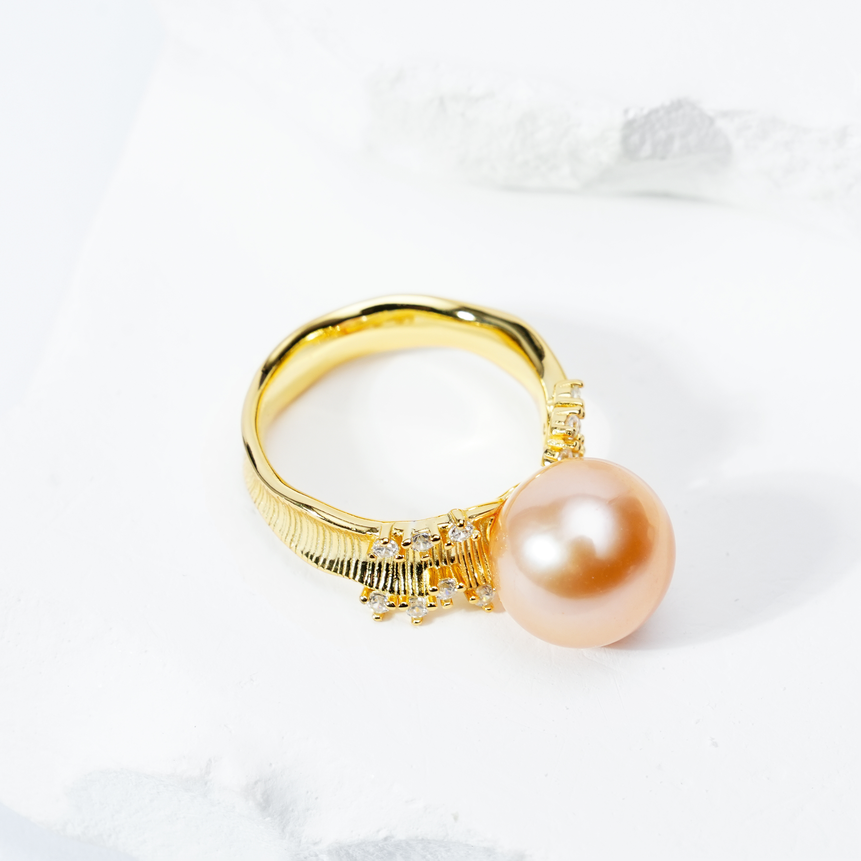 NYD004-H  Freshwater Pearl Ring