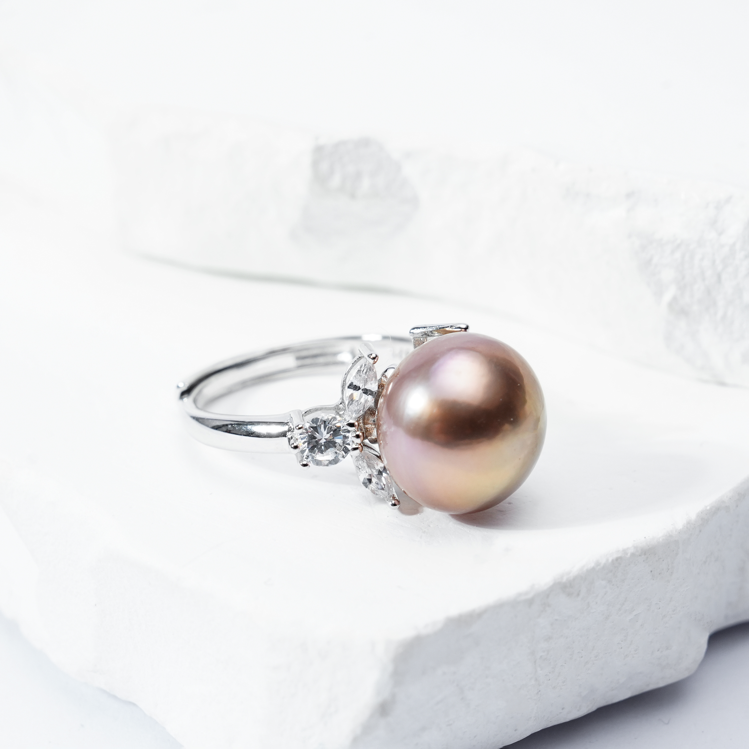 NYD003-Z  Freshwater Pearl Ring