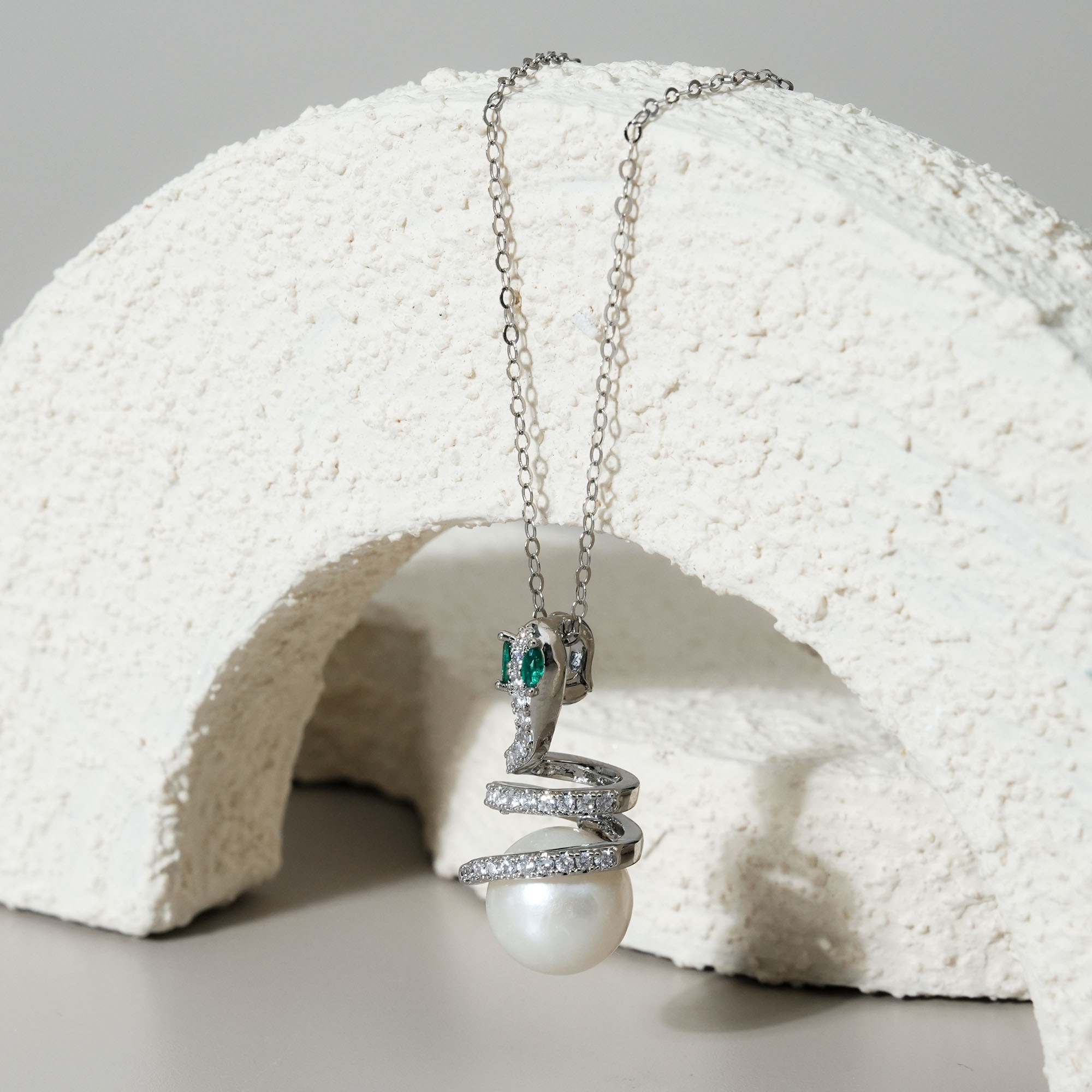 TKYB81 9-10mm pearl pendant necklace