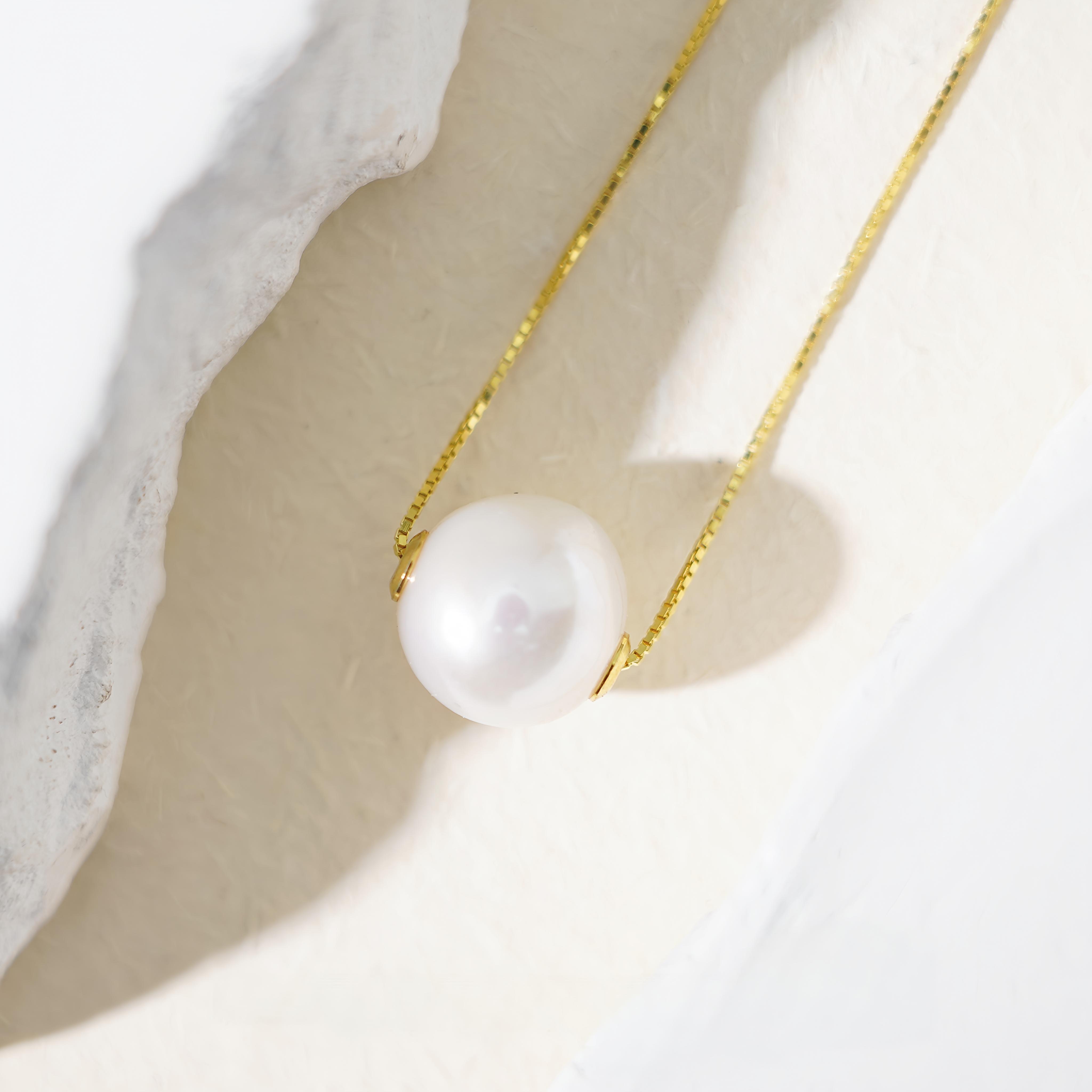 In and Out 10-11mm Pendant Fresh Water Pearl