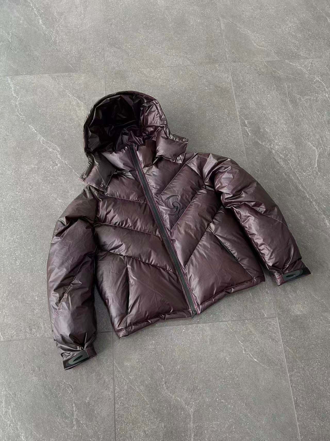 “Dissipate” HEAT REACTIVE PUFFER - Wine  (Pre-sale Price Time-limited)