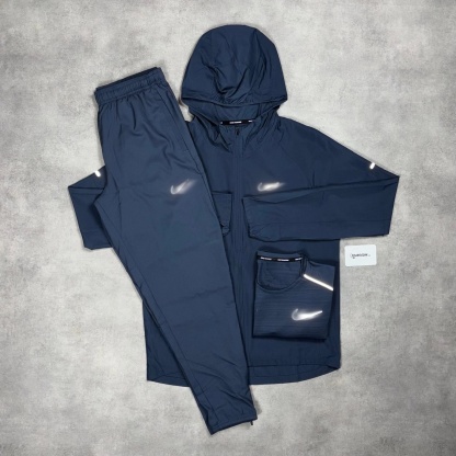 Nk Uv Windrunner Jacket 3-Piece 7” Challenger Short Set