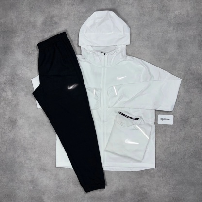 Nk Uv Windrunner Jacket 3-Piece 7” Challenger Short Set