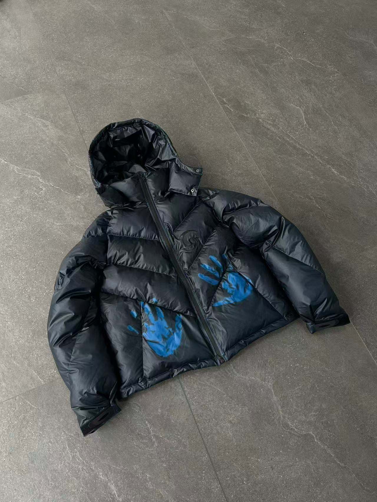 “Dissipate” HEAT REACTIVE PUFFER - Polar Blue (Pre-sale Price Time-lim