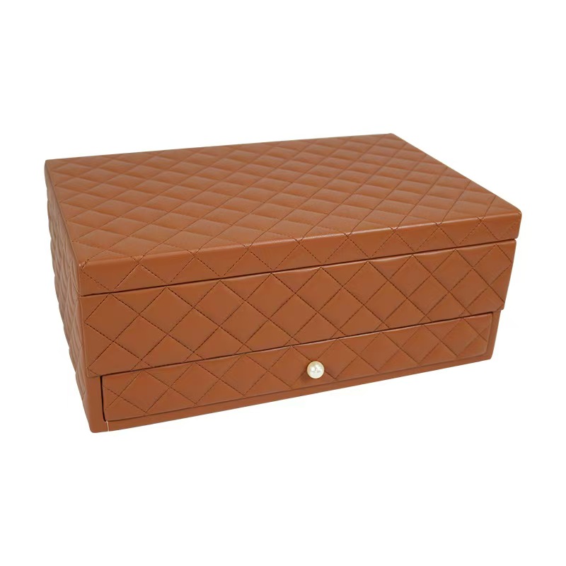 Multi-compartment layout Leather jewelry storage box