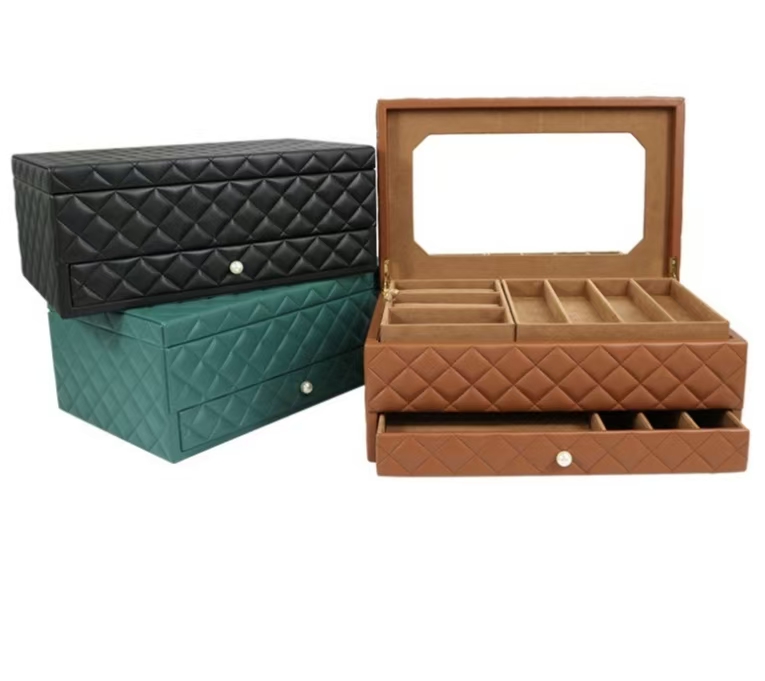 Multi-compartment layout Leather jewelry storage box