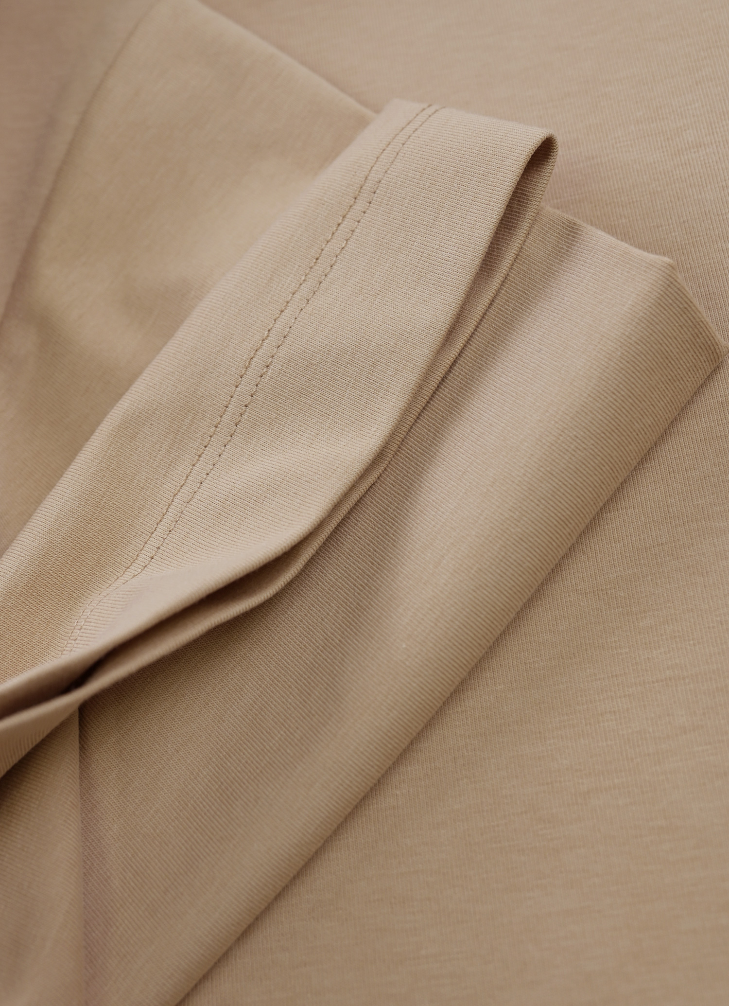 Buttoned Crewneck Tee-Penrtair