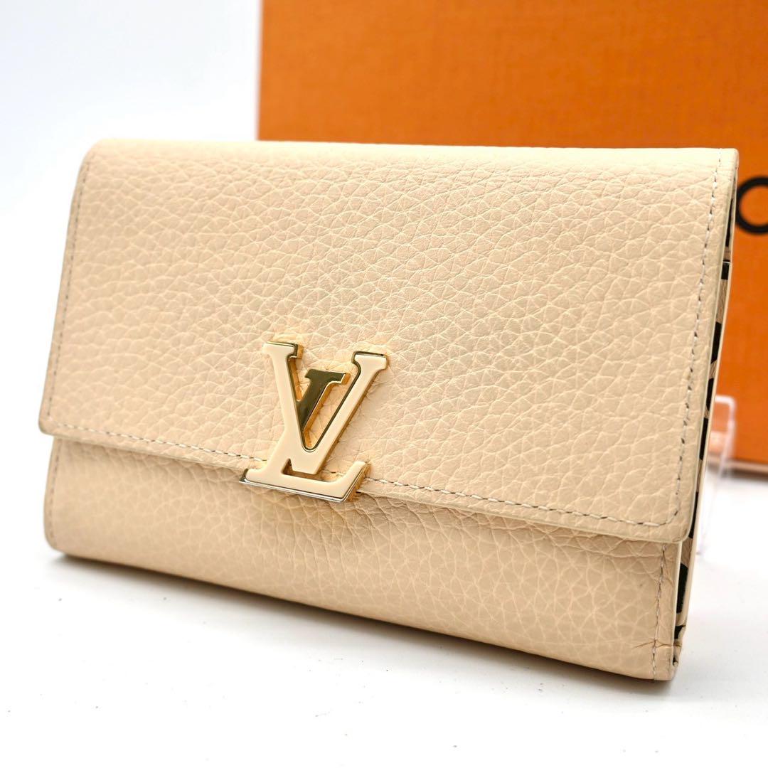 [Very Rare] Louis Vuitton Capucines Compact Leopard Galle Tri-fold Wallet