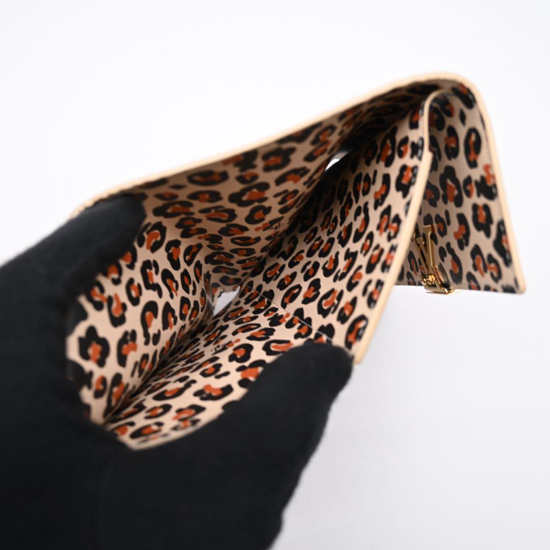 [Very Rare] Louis Vuitton Capucines Compact Leopard Galle Tri-fold Wallet