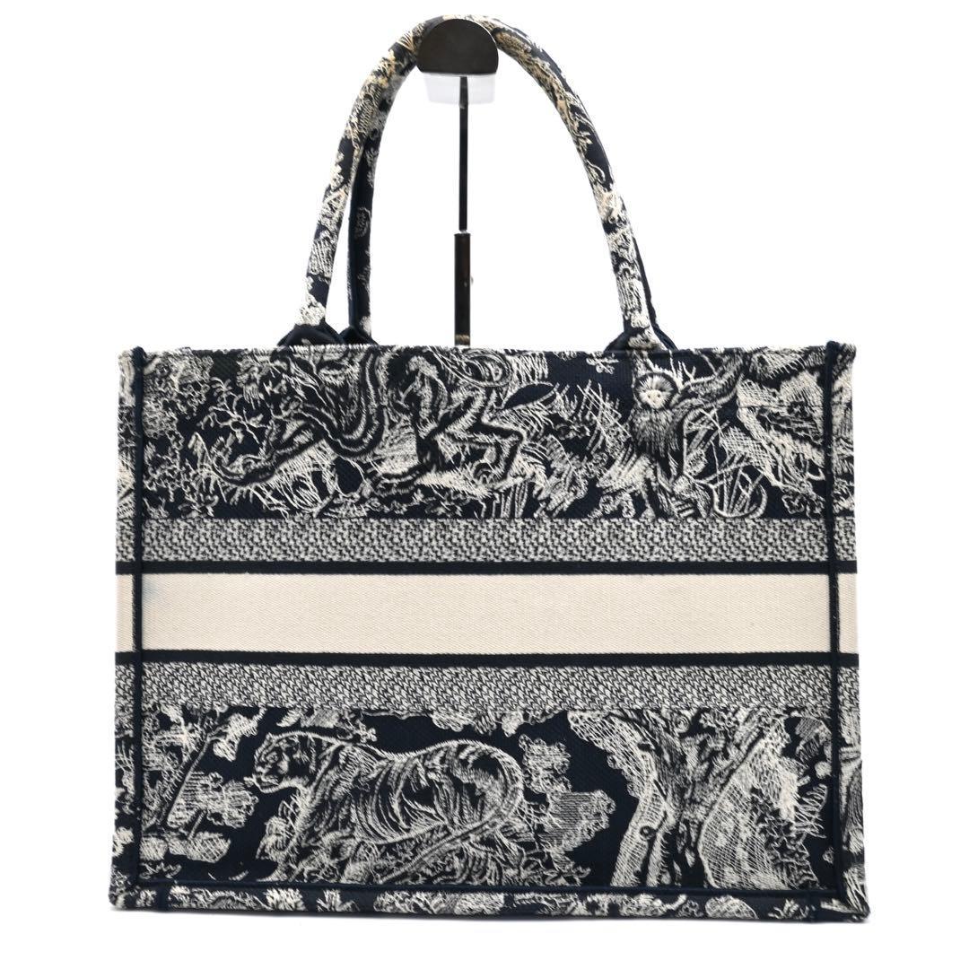 Dior Book Tote Medium Embroidery Navy