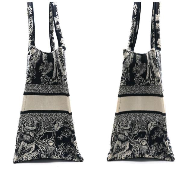 Dior Book Tote Medium Embroidery Navy