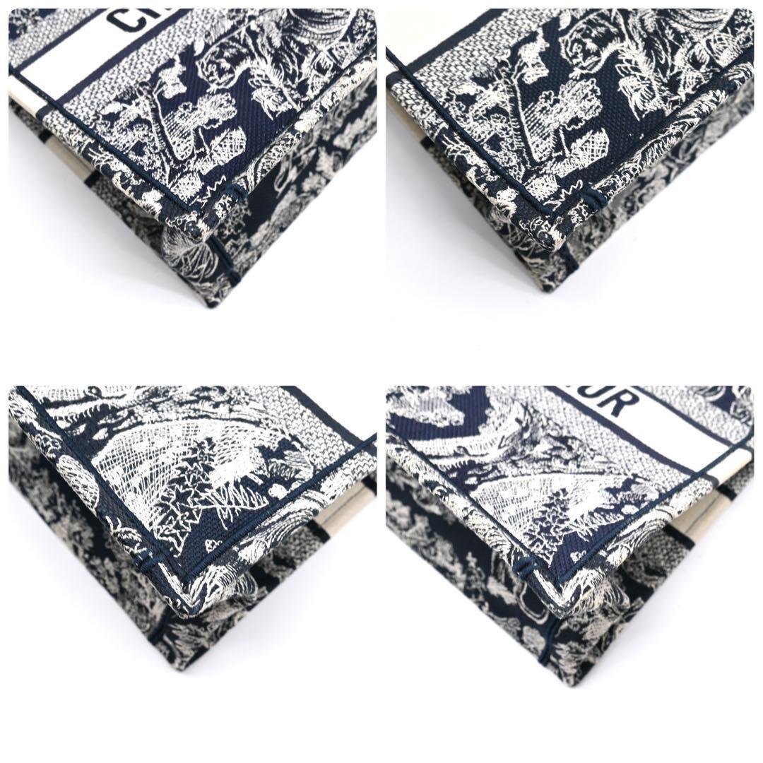Dior Book Tote Medium Embroidery Navy