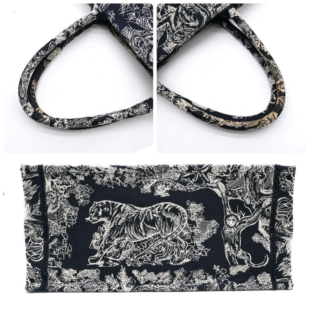 Dior Book Tote Medium Embroidery Navy