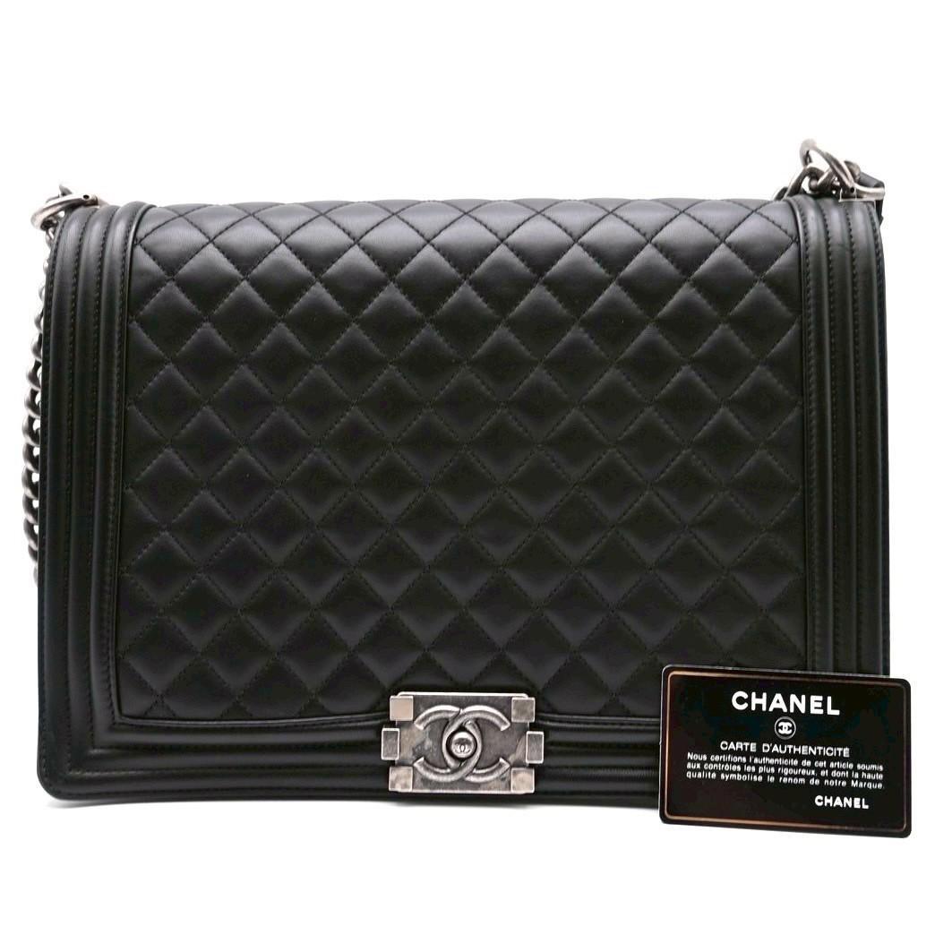 Louis Vuitton Lockme Chain Shoulder Bag Black