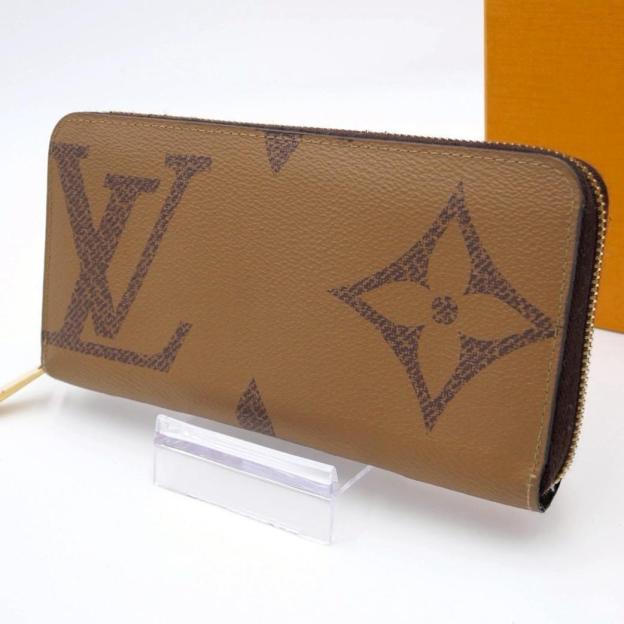 Louis Vuitton Reverse Monogram Giant Zippy Wallet