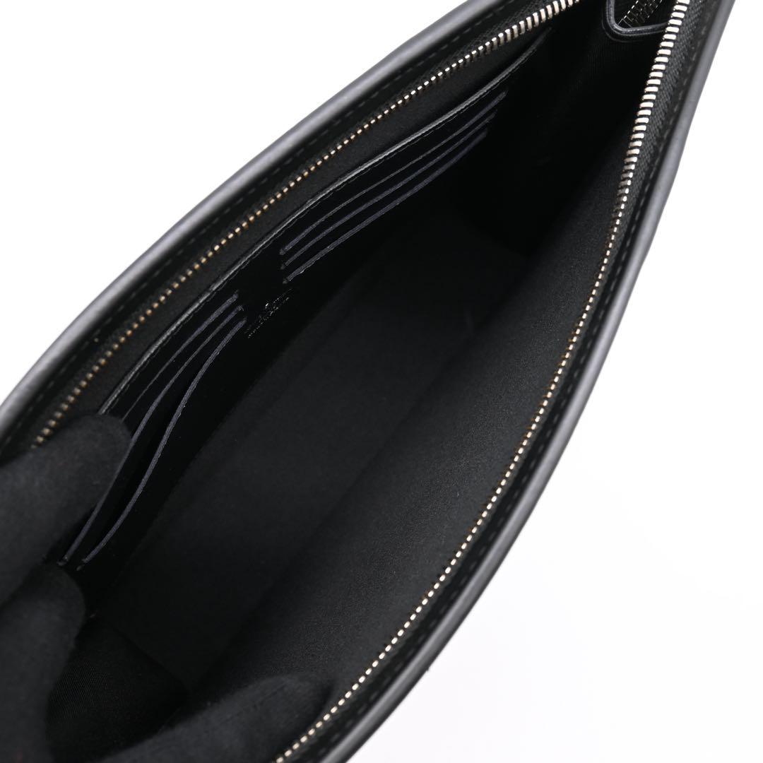 [Ultra Rare] Louis Vuitton Pochette Voyage Epi Graphite Black