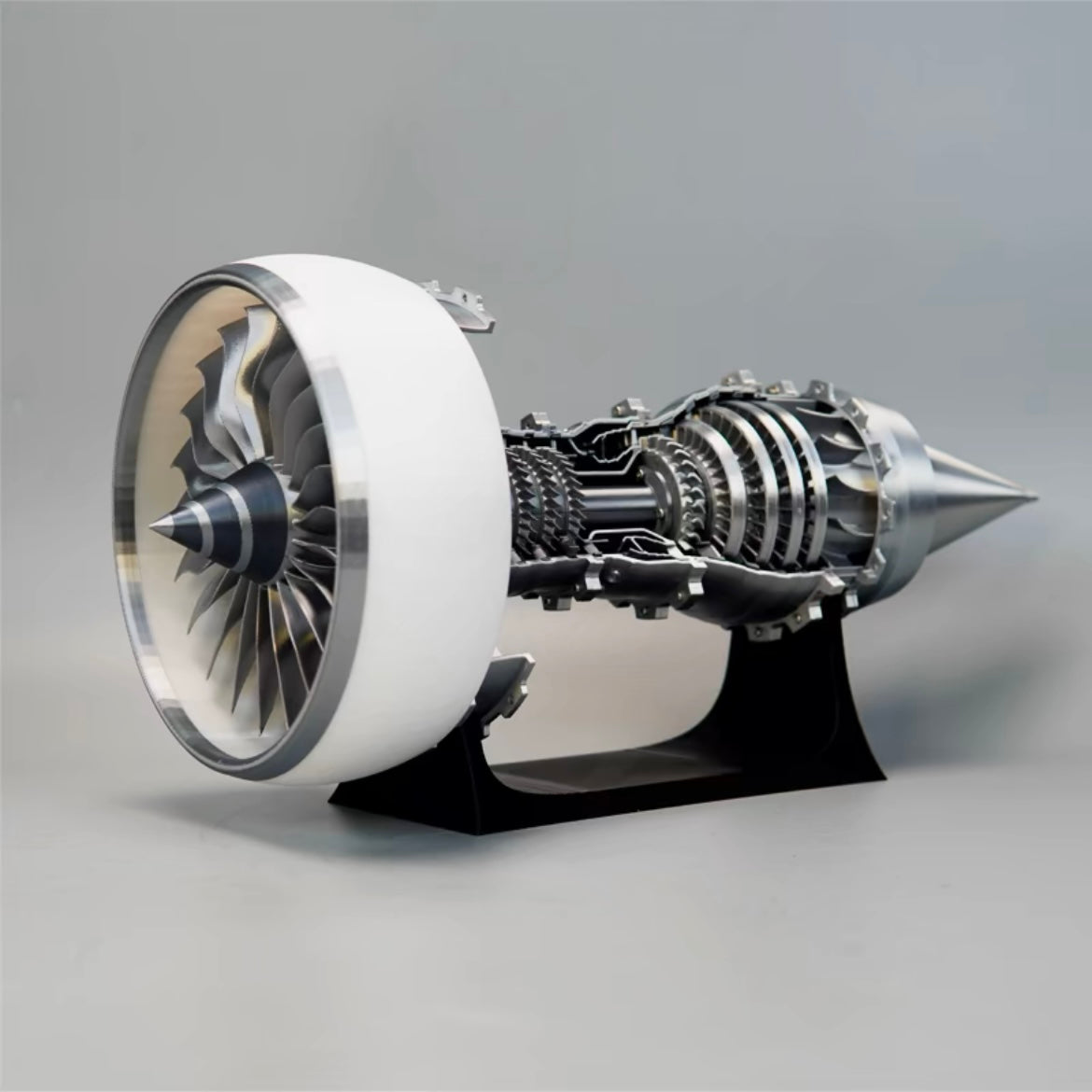 TR900 Large White-Cased Turbofan Engine Model Kit with Adjustable Speed and Lighting Turbofan Engine Model (47 cm/18.5 inch)
