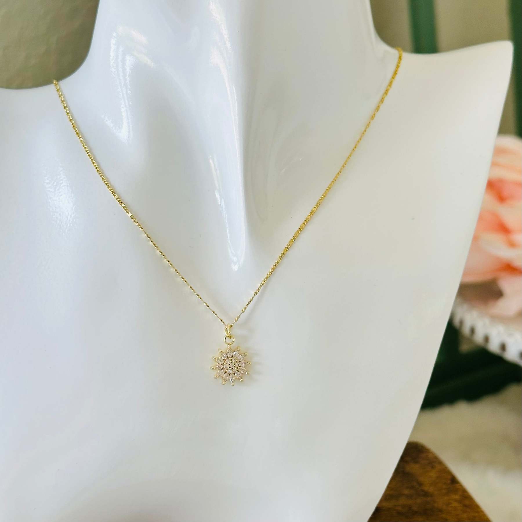 Lucia napraforgó nyaklánc