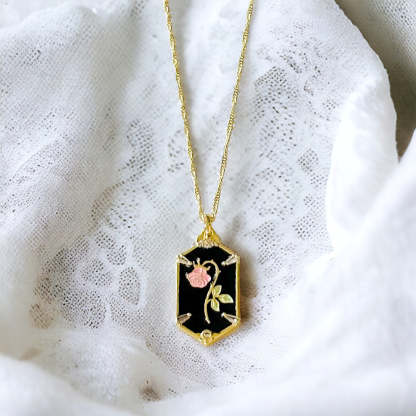 Rossina Hervadt Rózsa Nyaklánc