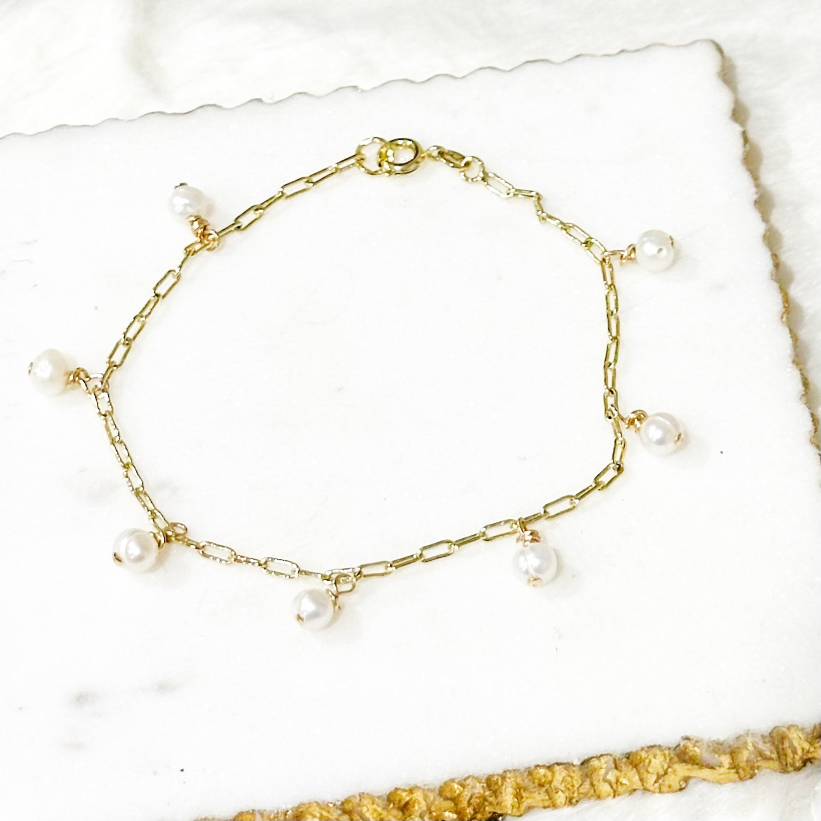 Gina mini gyöngy medál karkötő