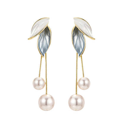 Levél medál fülbevalók gyöngyökkel aranyban