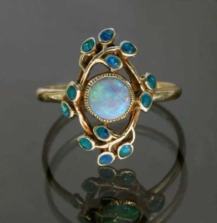 blauer-ring-vintage-kristalle-und-opalKék-gyűrű-vintage-kristalle-und-opal-Eleanor Hart