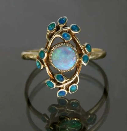 blauer-ring-vintage-kristalle-und-opalKék-gyűrű-vintage-kristalle-und-opal-Eleanor Hart