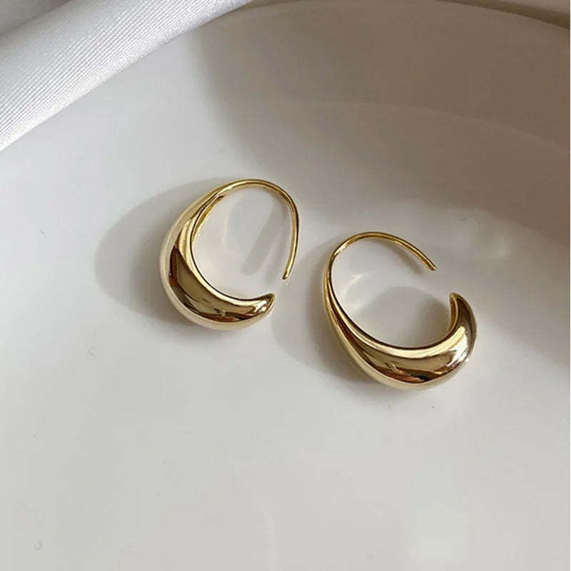 Vintage arany és fényes félhold alakú fülbevalók