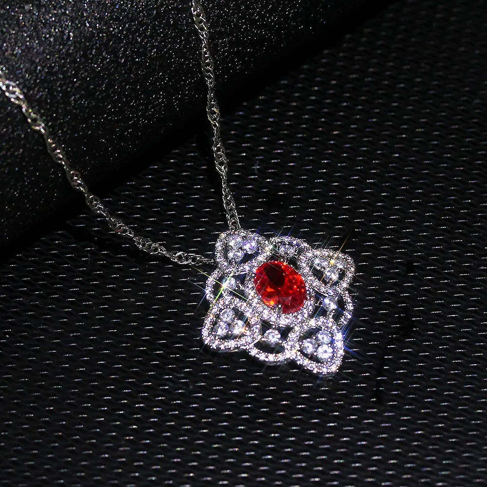 Retro piros kristály és bonyolult ezüst négyzet alakú nyaklánc