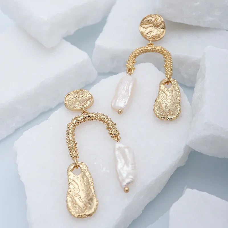 Vintage arany édesvízi gyöngy függő fülbevalók | Fenntartható óceán ihlette ékszerek