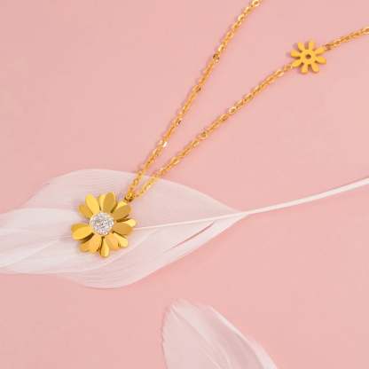 Vintage arany százszorszép medál nyaklánc