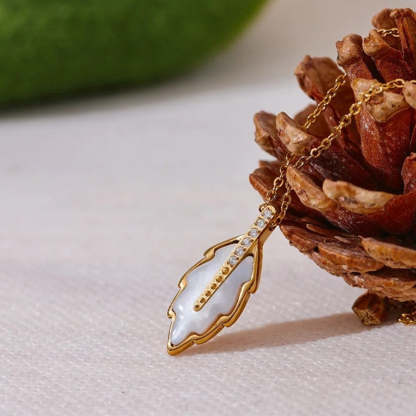 Vintage gyöngy levél medál nyaklánc