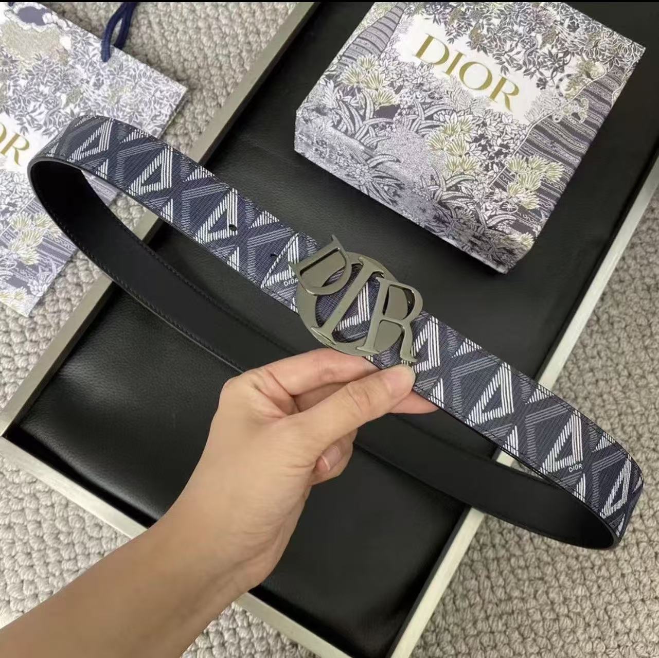 DIOR belt