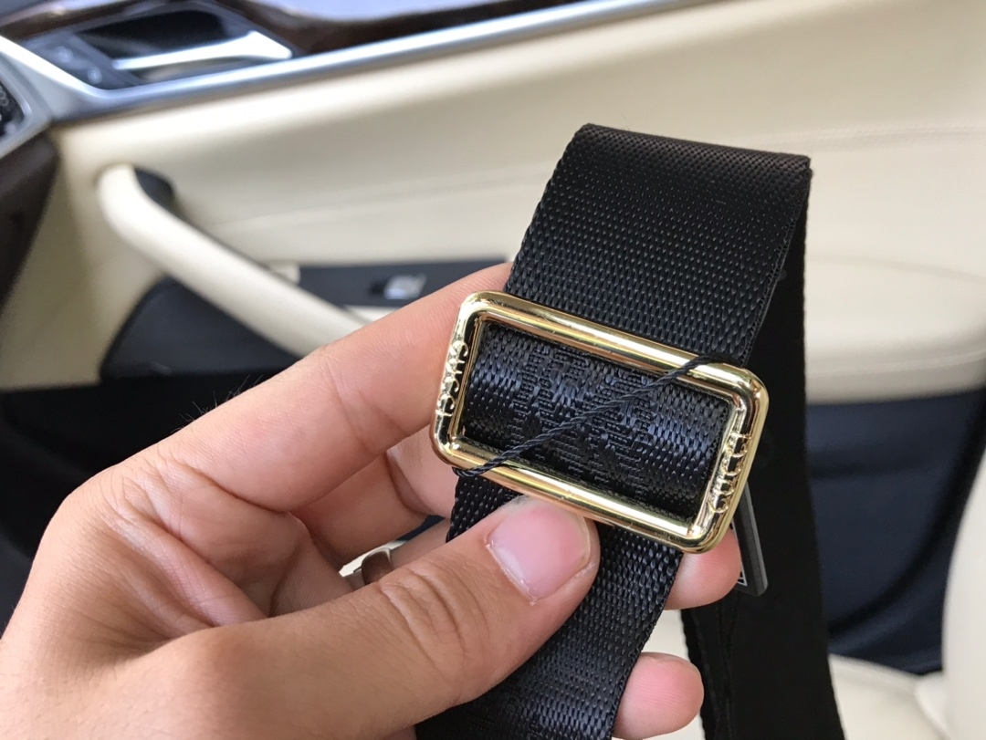 First layer of cowhide, high-end wheat! �Italian original cowhide bag