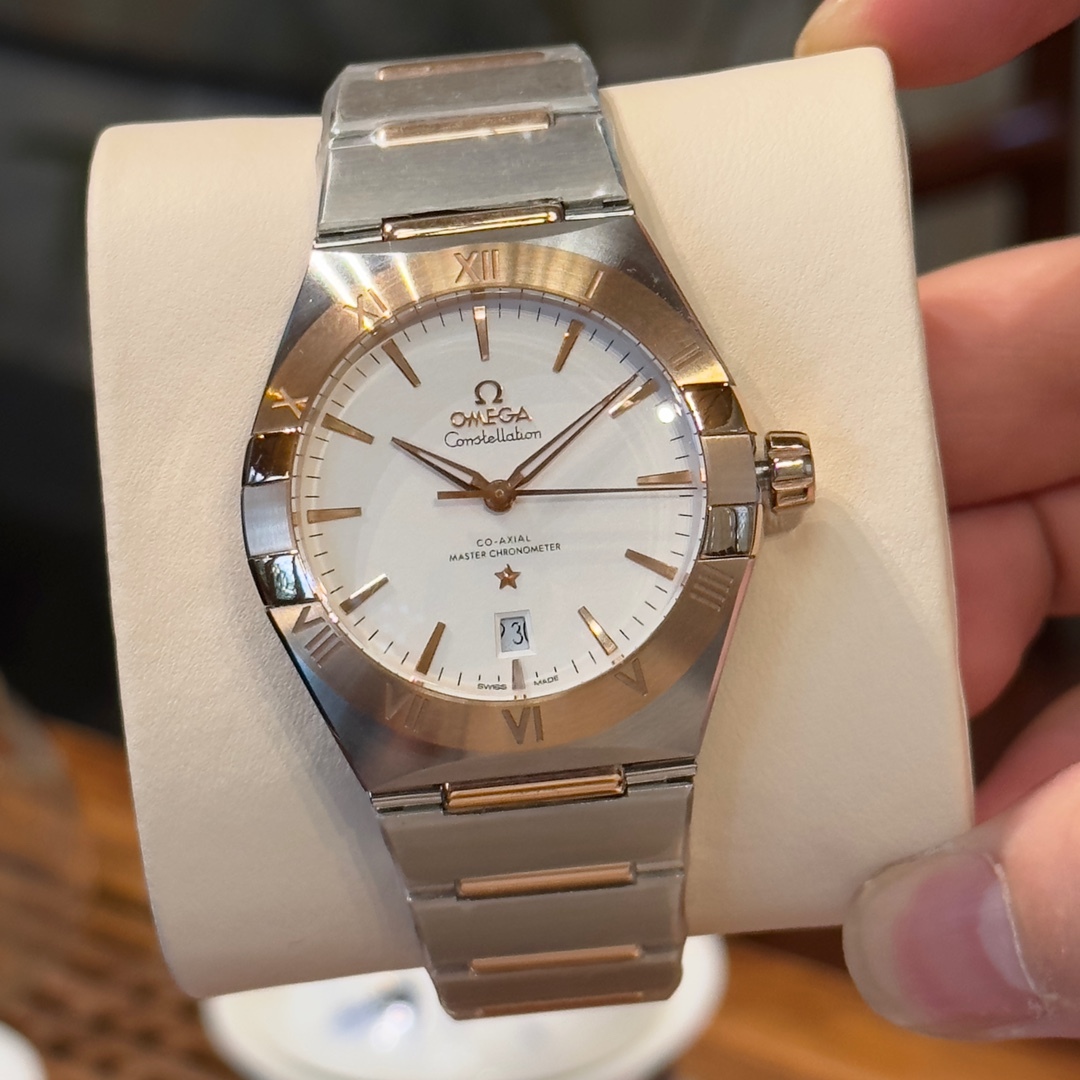 Omega's fifth-generation constellation series men's earth watch brings the unique charm of the constellation series