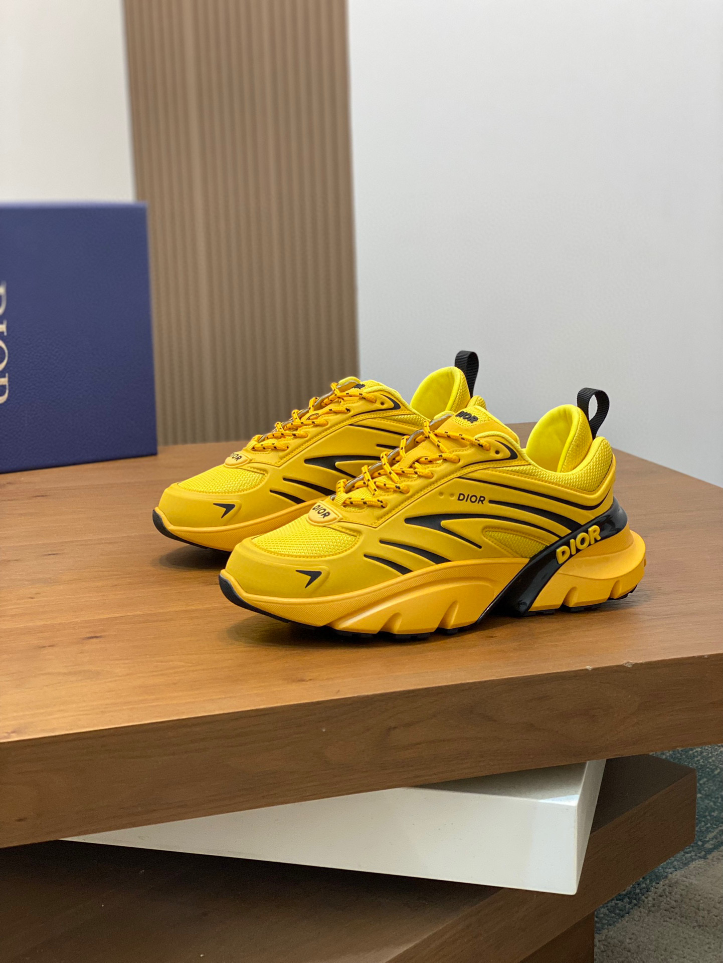 The latest popular Chrono series thick-soled mesh color-blocking running shoes dad shoes casual sports shoes series〰