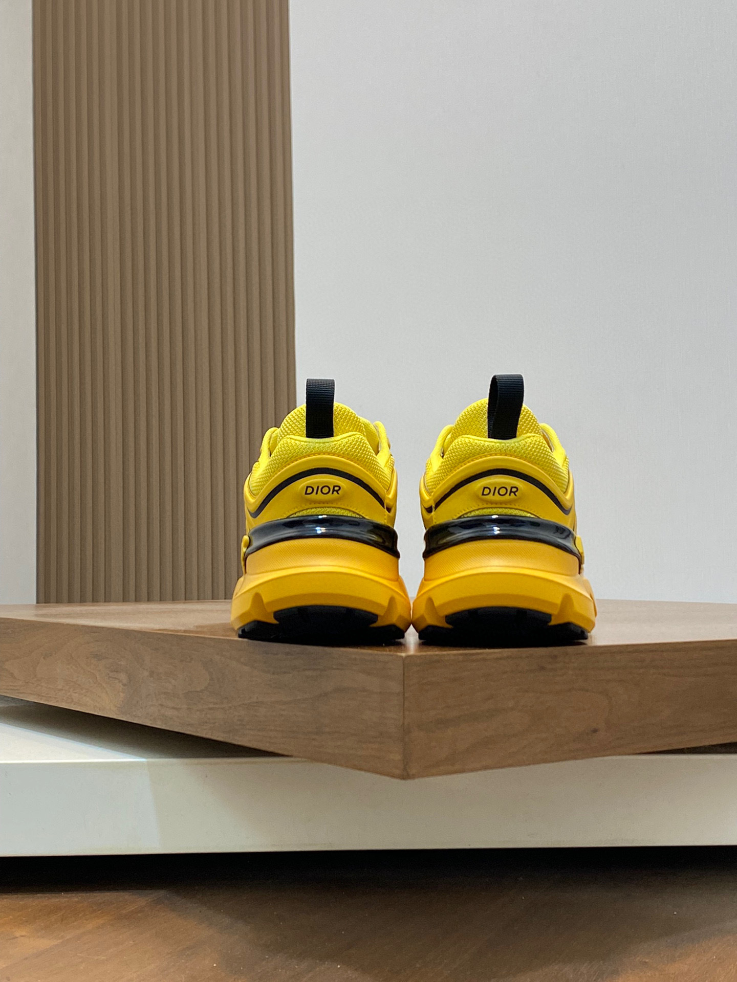 The latest popular Chrono series thick-soled mesh color-blocking running shoes dad shoes casual sports shoes series〰