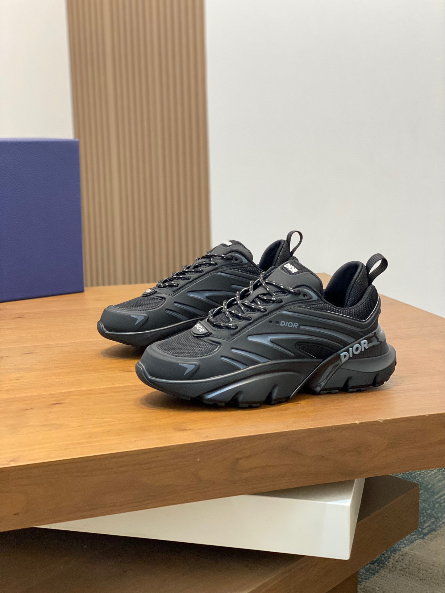 The latest popular Chrono series thick-soled mesh color-blocking running shoes dad shoes casual sports shoes series