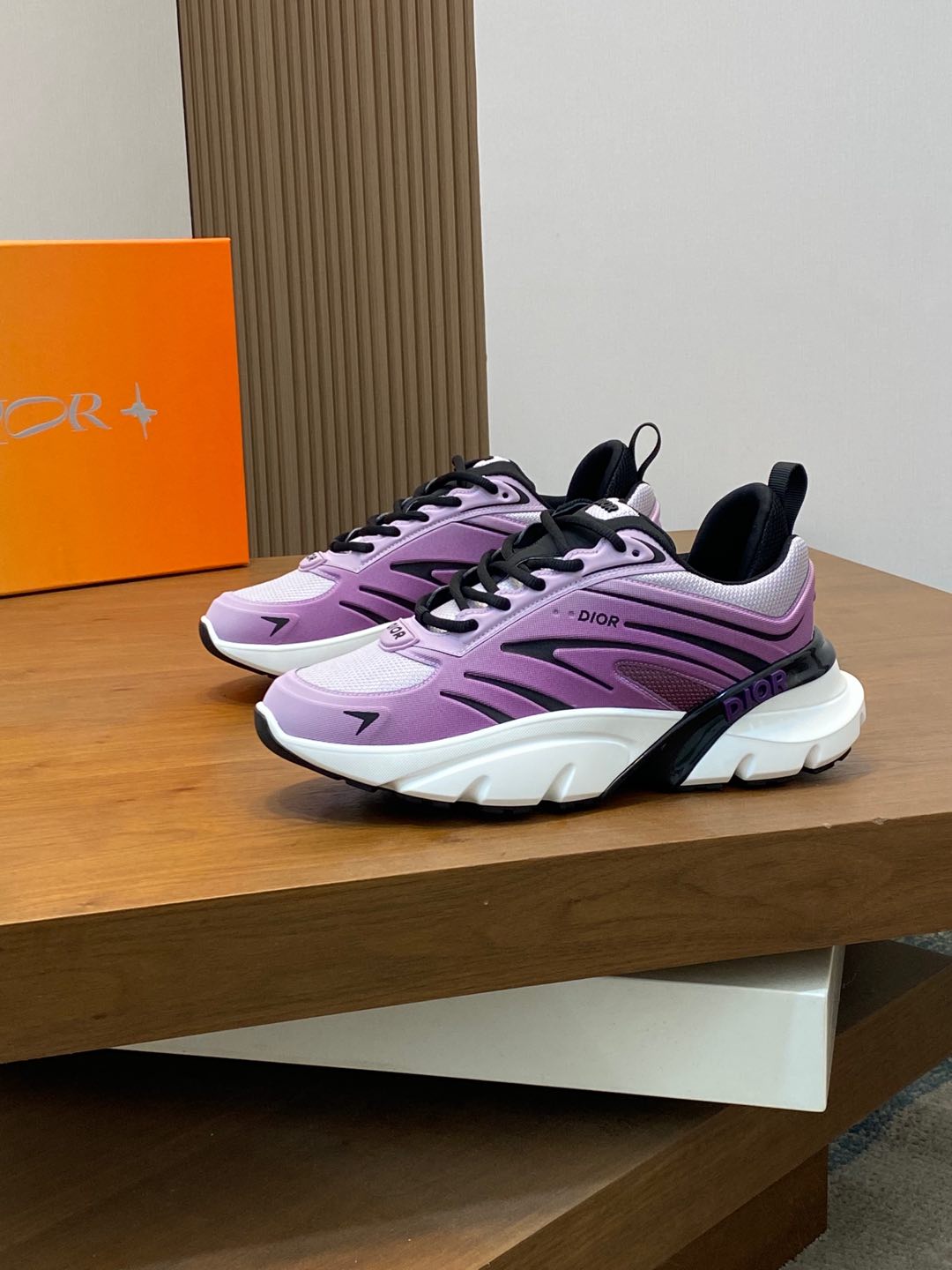 The latest popular Chrono series thick-soled mesh color-blocking running shoes dad shoes casual sports shoes series