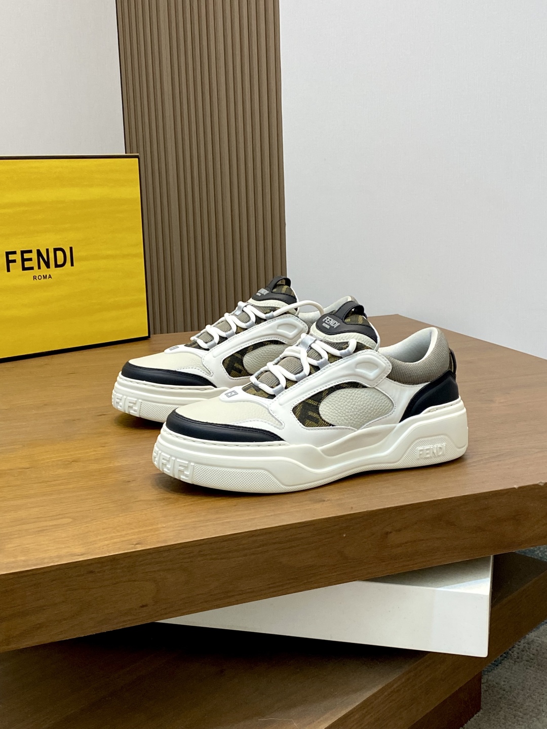 FENDI -High-end quality original 🔍🔍🔍🔍 Casual sports shoes