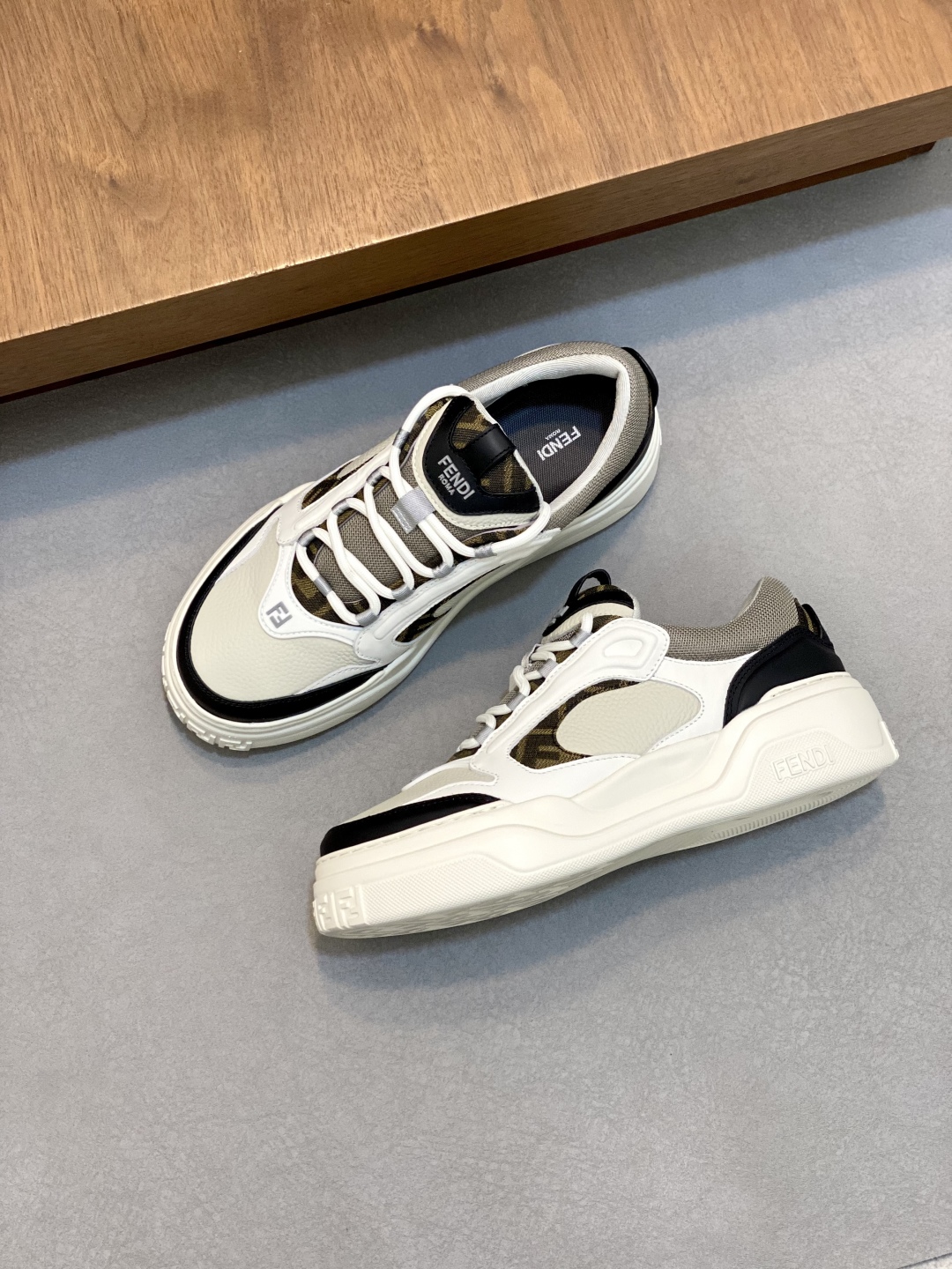 FENDI -High-end quality original 🔍🔍🔍🔍 Casual sports shoes