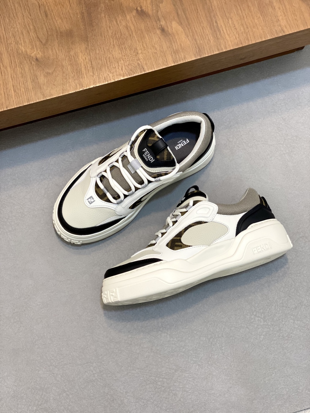 FENDI -High-end quality original 🔍🔍🔍🔍 Casual sports shoes