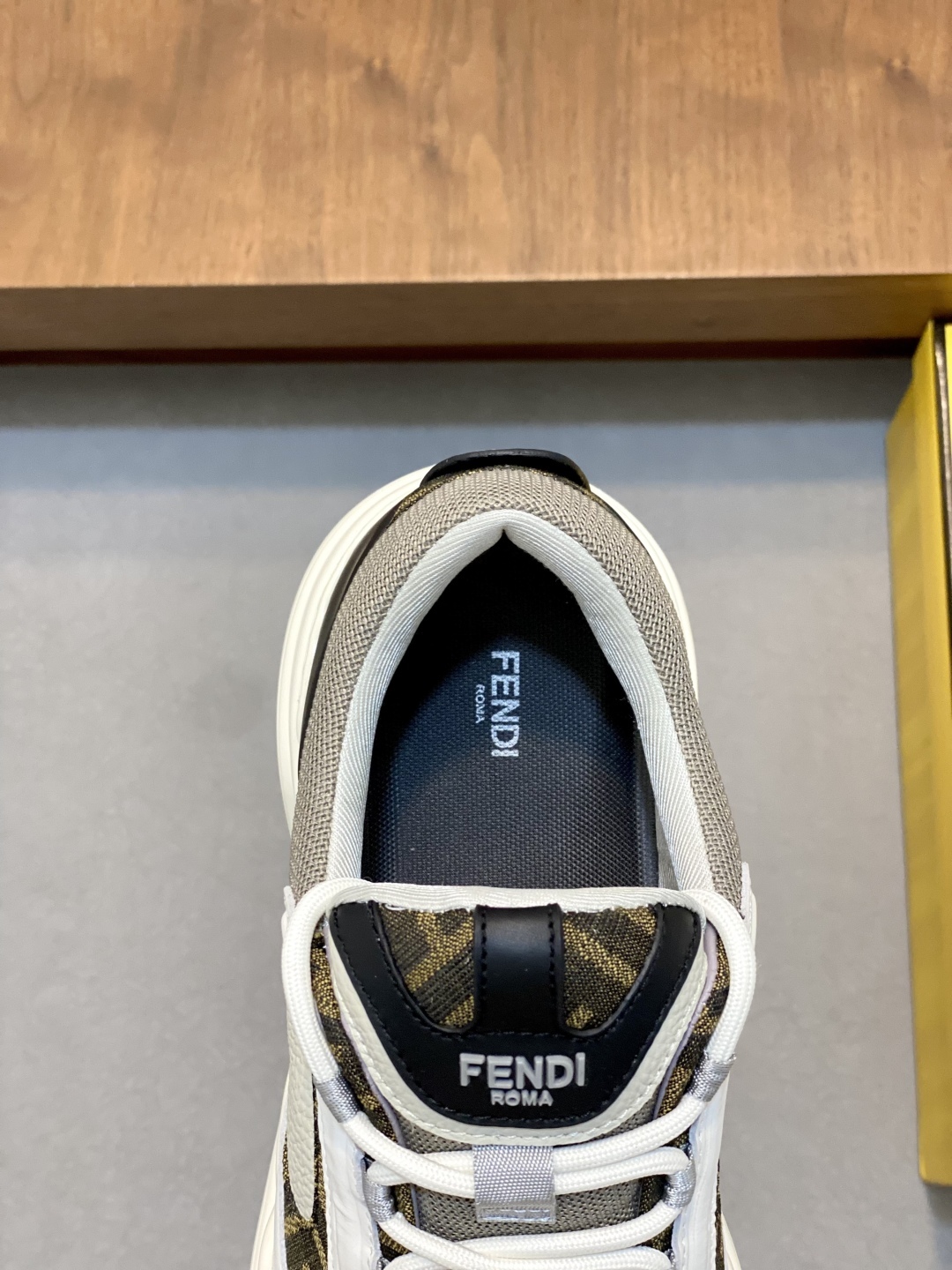 FENDI -High-end quality original 🔍🔍🔍🔍 Casual sports shoes