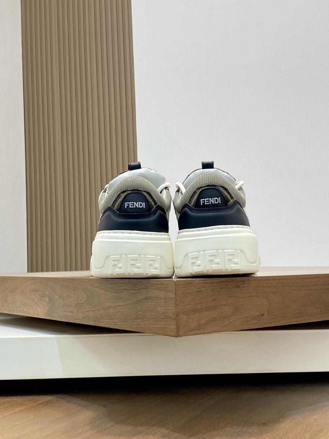 FENDI -High-end quality original 🔍🔍🔍🔍 Casual sports shoes