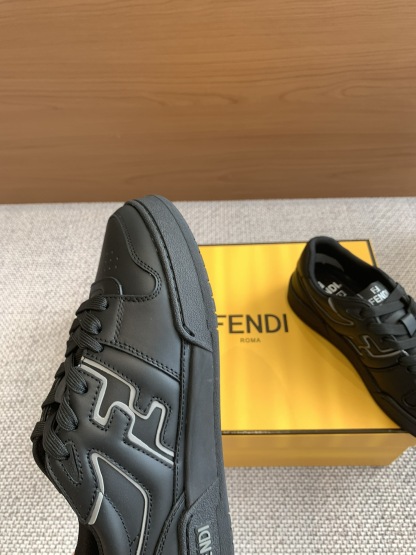 Fendi Fendi Board Shoes Casual Sports Shoes Couple Style👫